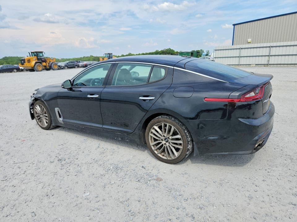 2018 KIA STINGER BASE 2
