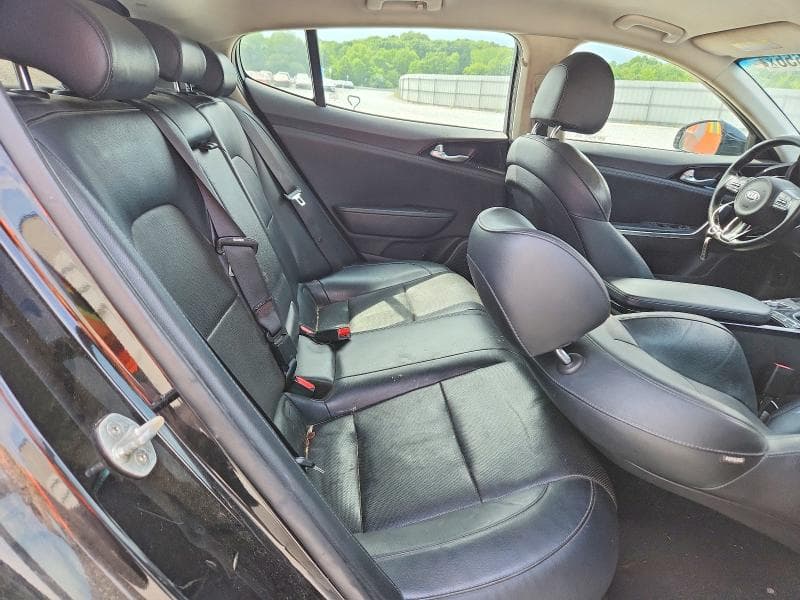 2018 KIA STINGER BASE 10