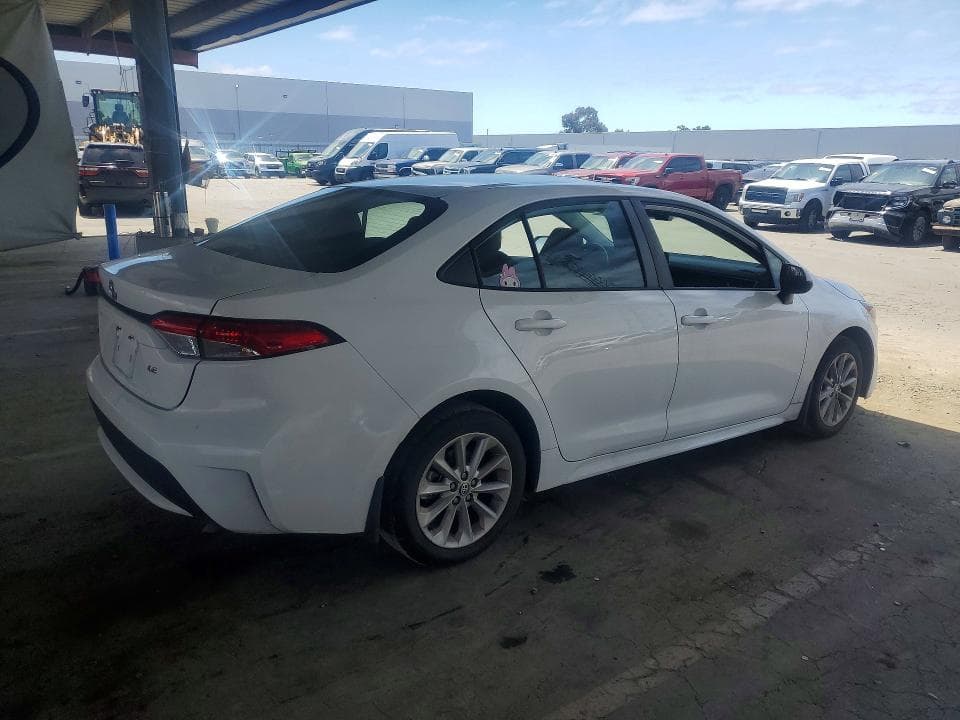 2022 TOYOTA COROLLA LE LE 3