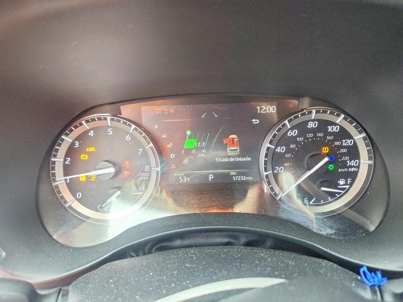 2022 TOYOTA HIGHLANDER XLE 9