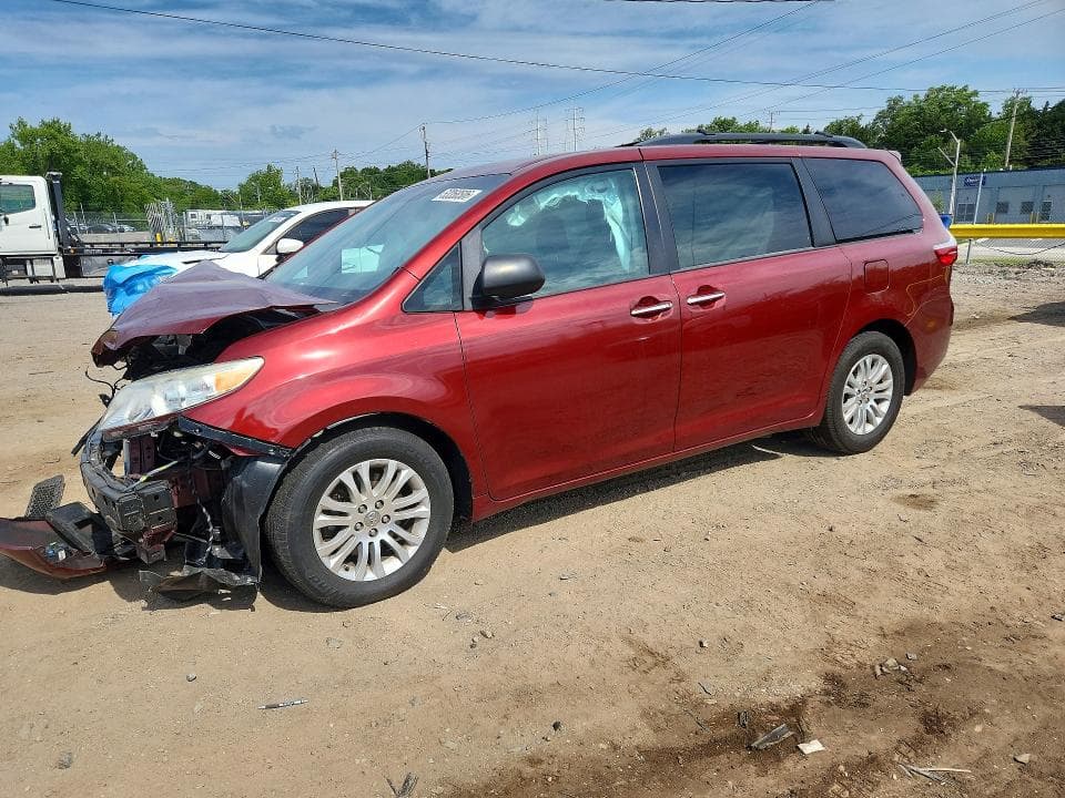 2017 TOYOTA SIENNA XLE 8-PASSENGER XLE 8-PASSENGER - 1