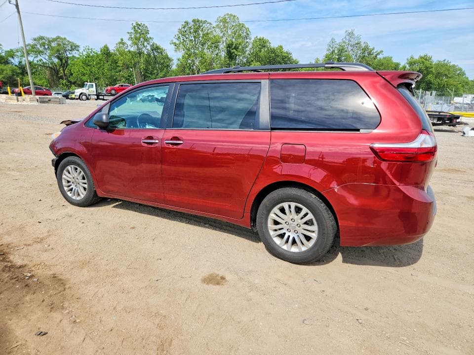 2017 TOYOTA SIENNA XLE 8-PASSENGER XLE 8-PASSENGER 2