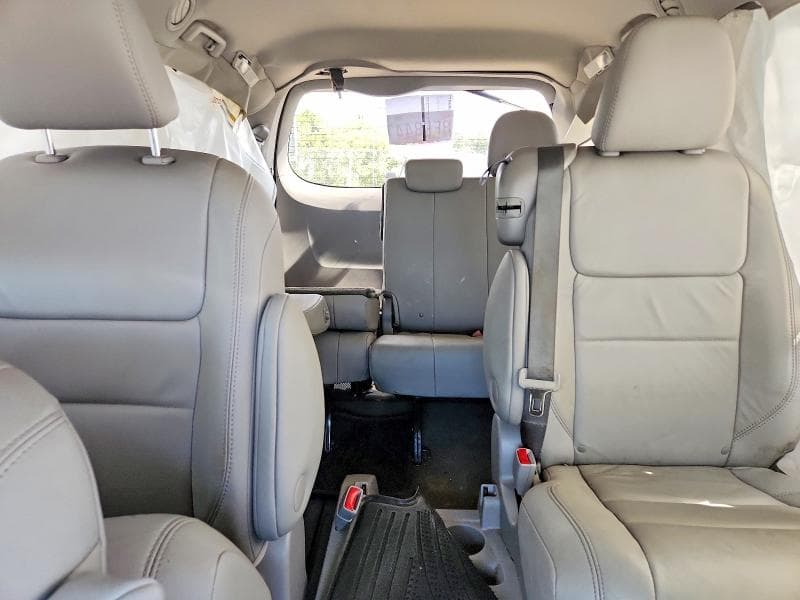 2017 TOYOTA SIENNA XLE 8-PASSENGER XLE 8-PASSENGER 11