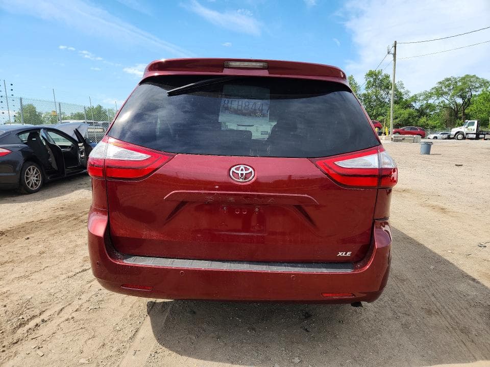 2017 TOYOTA SIENNA XLE 8-PASSENGER XLE 8-PASSENGER 6