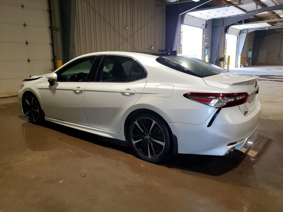 2018 TOYOTA CAMRY XSE V6 2