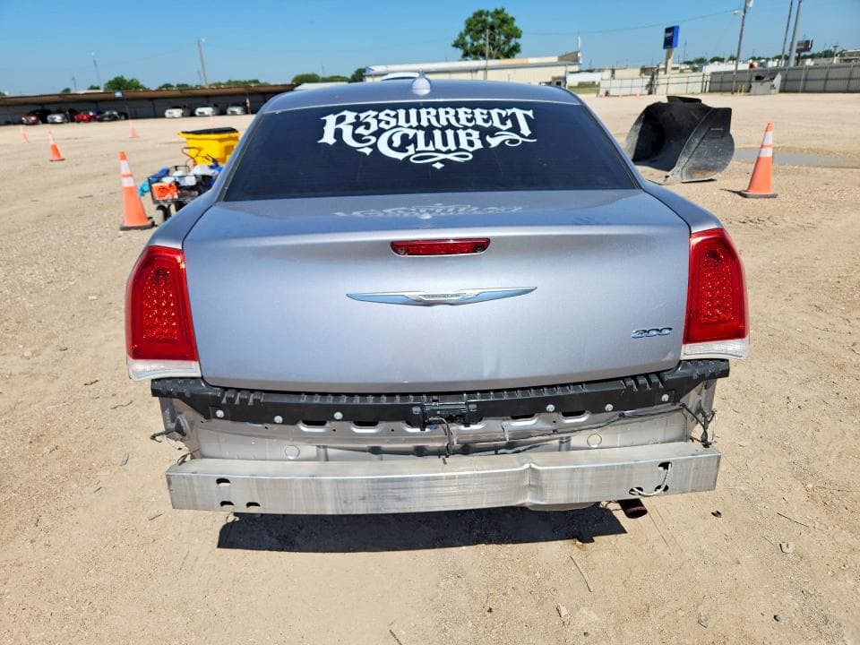 2017 CHRYSLER 300 LIMITED 6