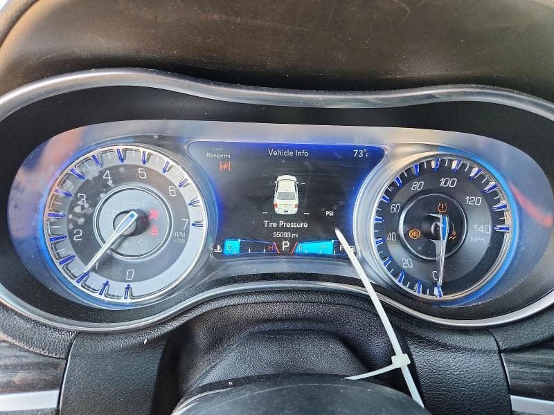 2017 CHRYSLER 300 LIMITED 9
