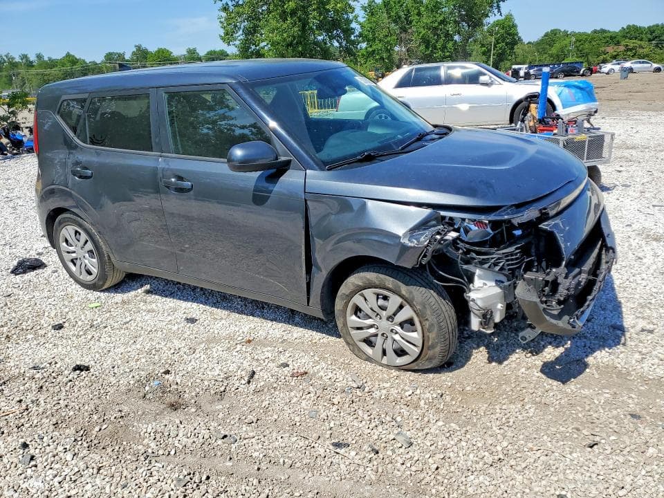 2023 KIA SOUL LX 4