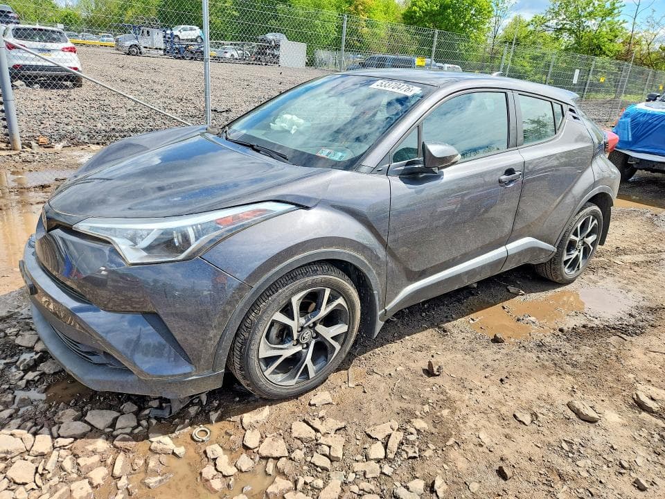 2018 TOYOTA C-HR XLE - 1