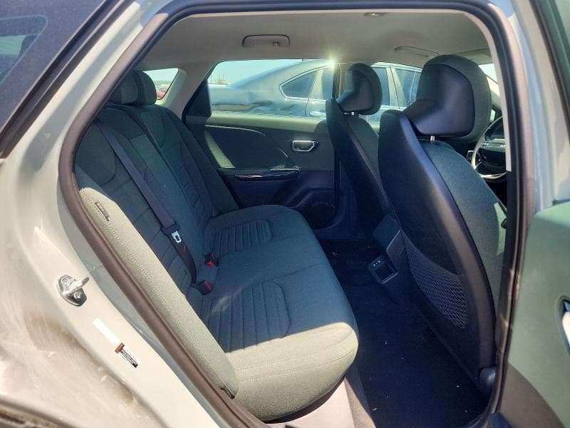 2025 KIA K4 EX 10