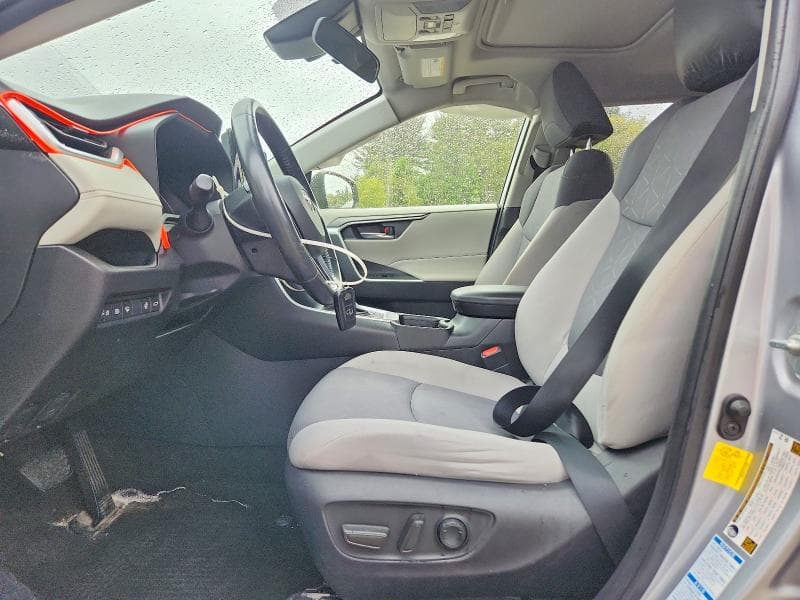 2020 TOYOTA RAV4 XLE XLE 7