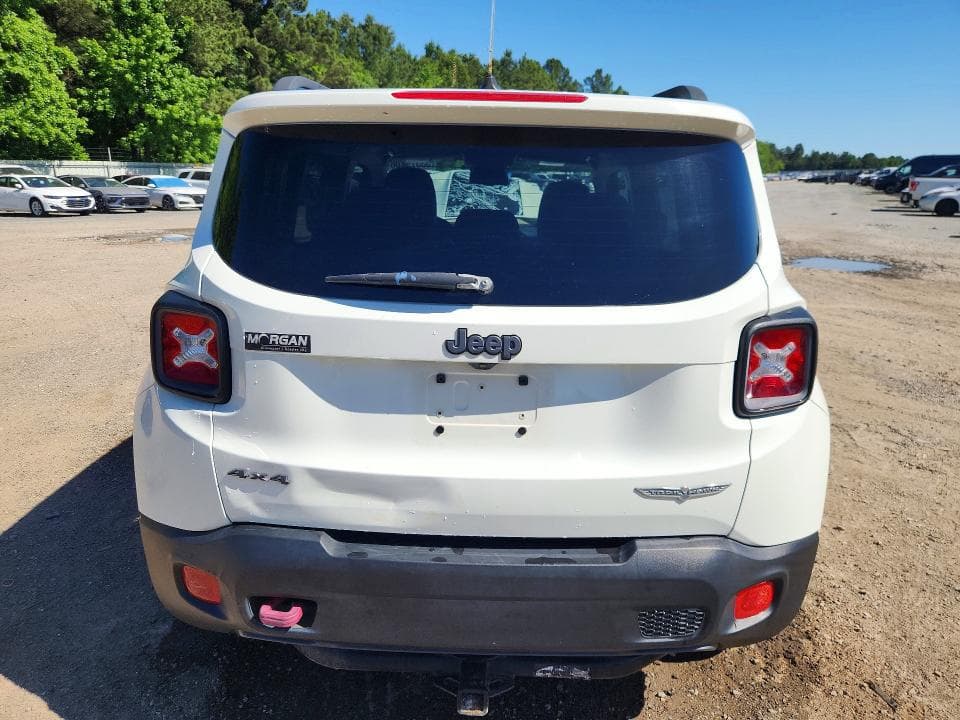 2017 JEEP RENEGADE TRAILHAWK 6