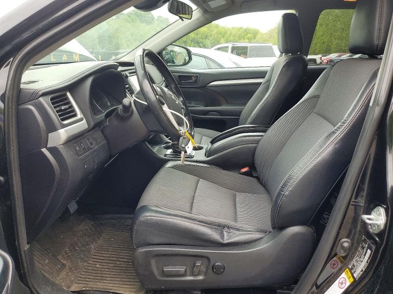 2019 TOYOTA HIGHLANDER LE PLUS 7