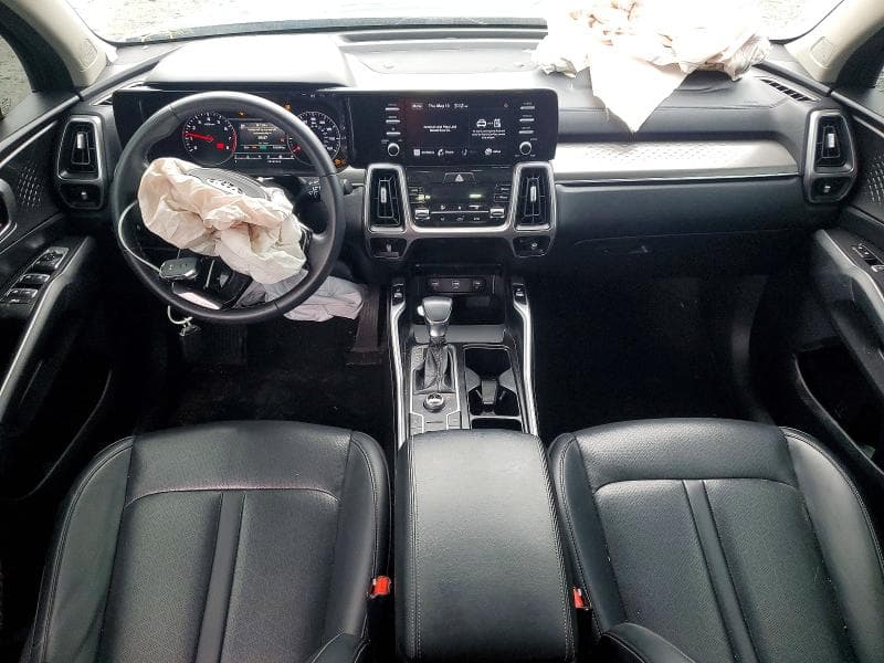 2021 KIA SORENTO S 8