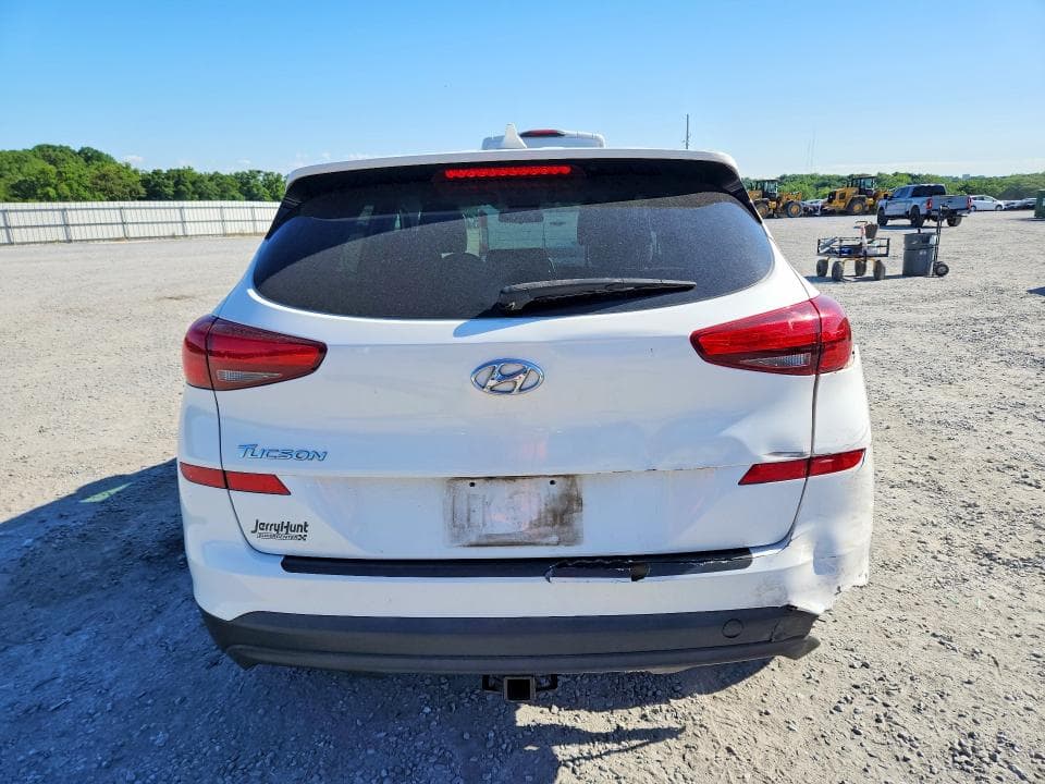 2020 HYUNDAI TUCSON SE SE 6