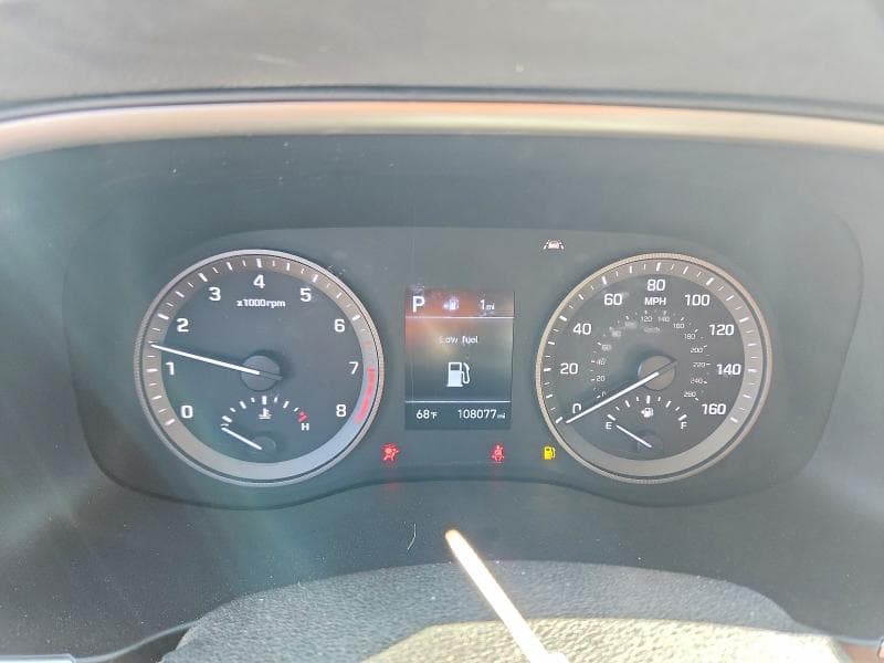 2020 HYUNDAI TUCSON SE SE 9