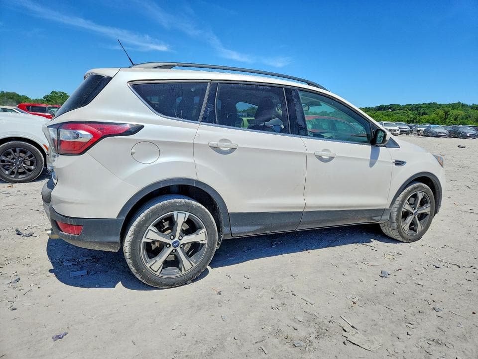 2018 FORD ESCAPE SEL 3