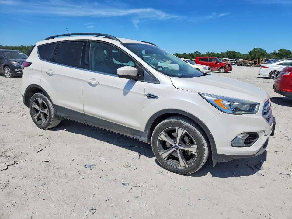 2018 FORD ESCAPE SEL 4