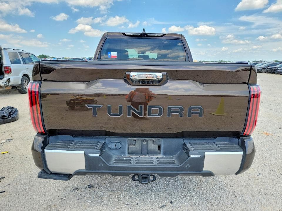 2023 TOYOTA TUNDRA CREWMAX LIMITED 6