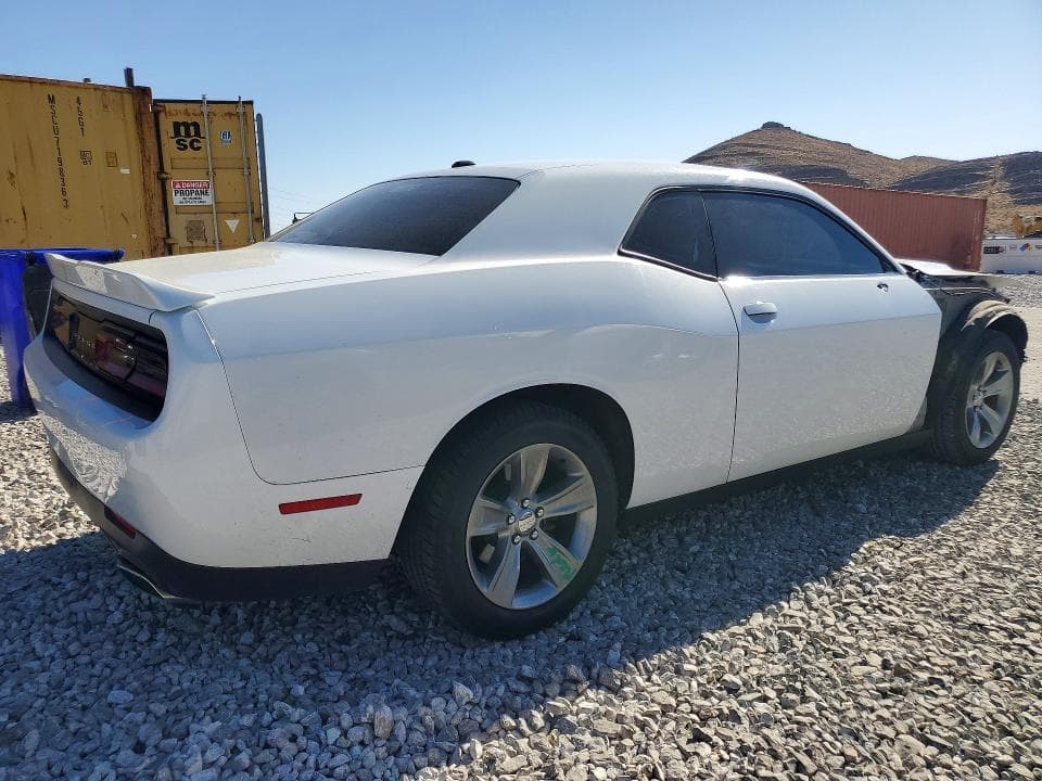 2018 DODGE CHALLENGER SXT 3