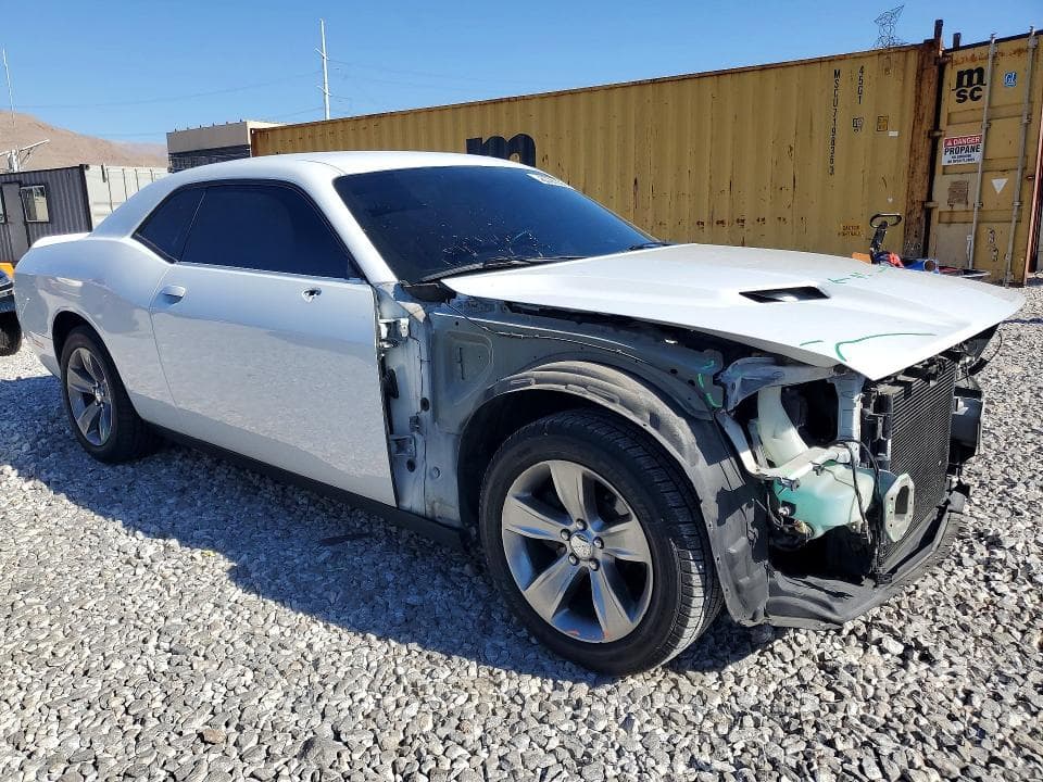 2018 DODGE CHALLENGER SXT 4