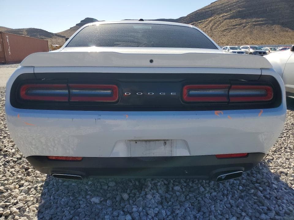 2018 DODGE CHALLENGER SXT 6