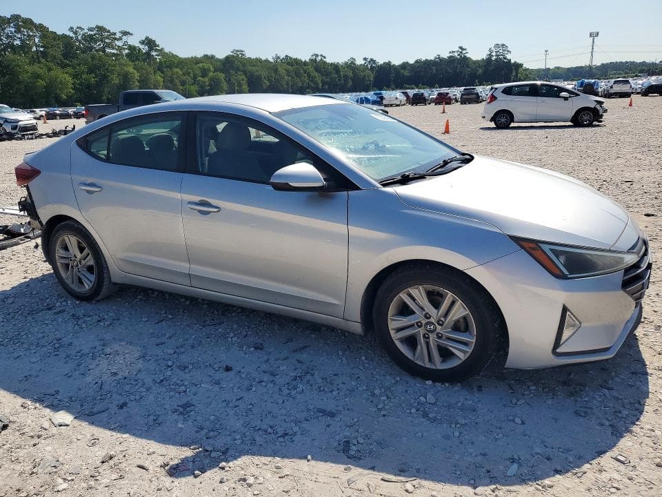 2019 HYUNDAI ELANTRA SEL SEL 4