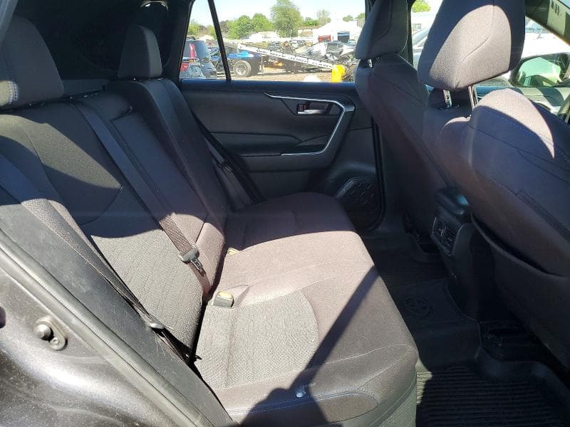2023 TOYOTA RAV4 SE 11