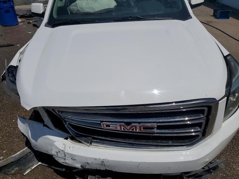 2018 GMC YUKON SLT 12