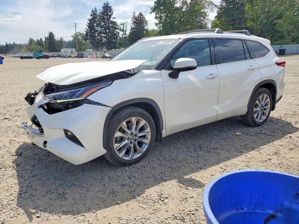 2021 TOYOTA HIGHLANDER LIMITED - 1