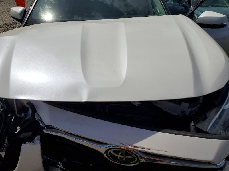 2021 TOYOTA HIGHLANDER LIMITED 11