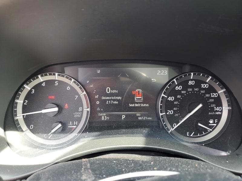 2021 TOYOTA HIGHLANDER LIMITED 9