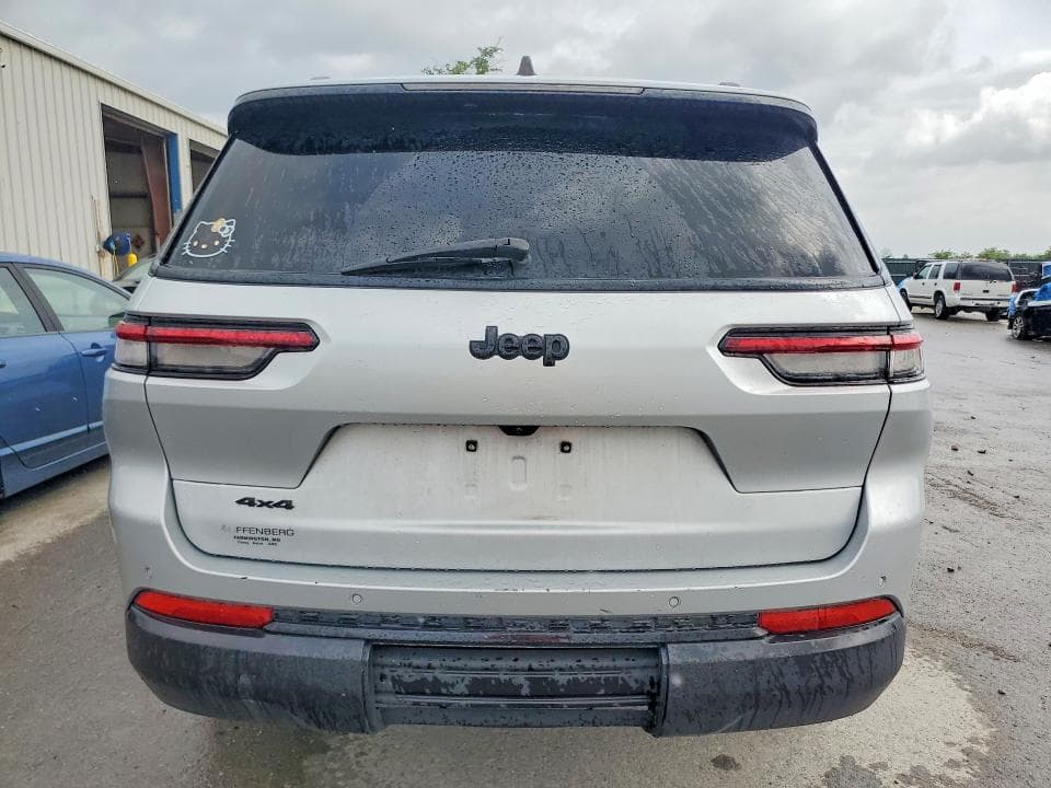 2023 JEEP GRAND CHEROKEE L LAREDO 6