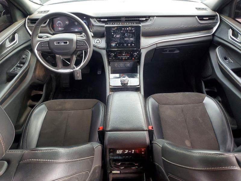 2023 JEEP GRAND CHEROKEE L LAREDO 8