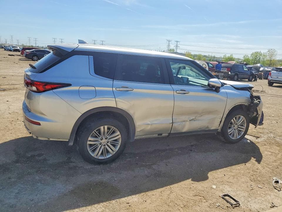 2022 MITSUBISHI OUTLANDER ES 3