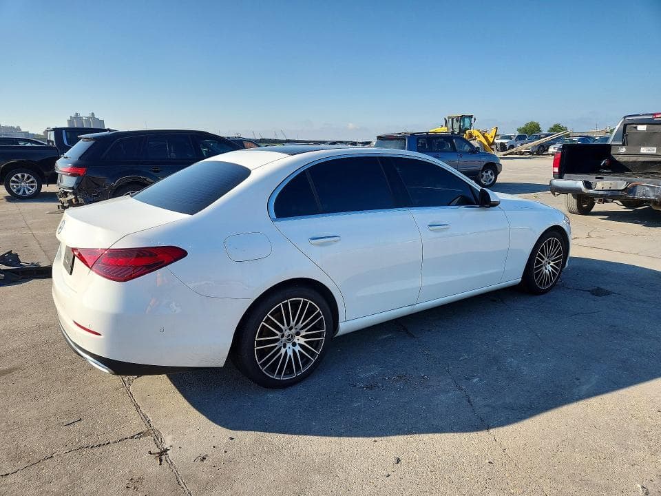 2024 MERCEDES-BENZ C 300 3