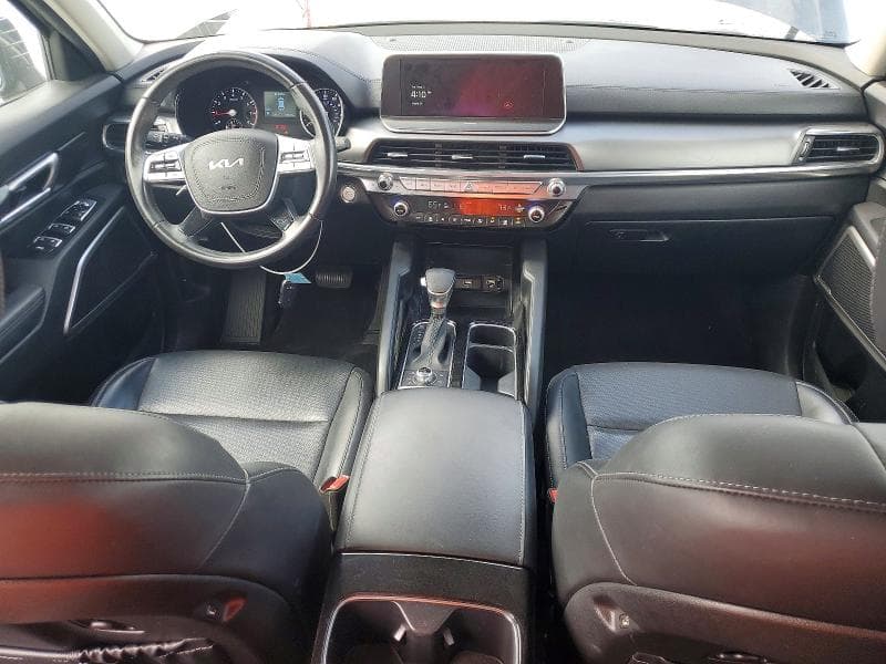 2022 KIA TELLURIDE LX 8