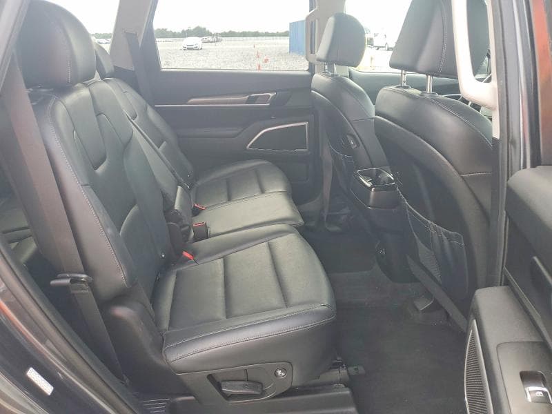 2022 KIA TELLURIDE LX 10