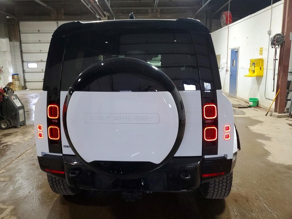 2025 LAND ROVER DEFENDER 90 X-DYNAMIC SE 6