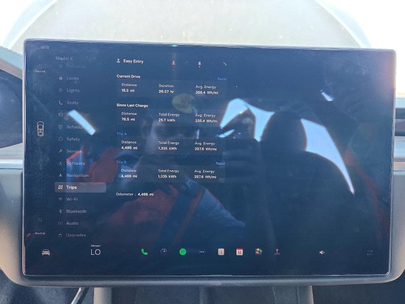 2026 TESLA MODEL X 9