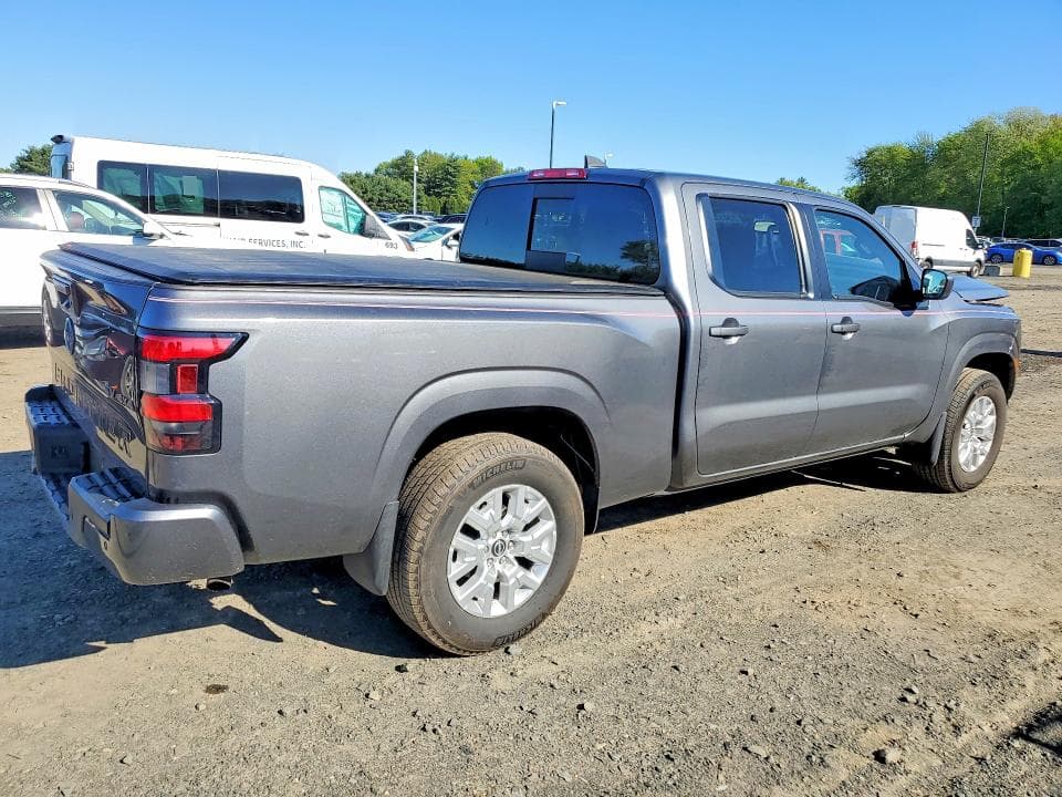 2023 NISSAN FRONTIER SV 3