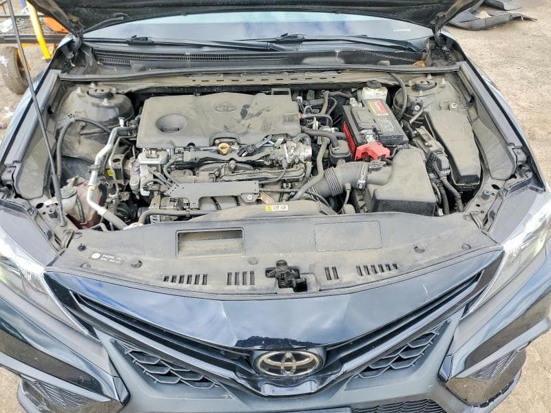 2022 TOYOTA CAMRY SE 11