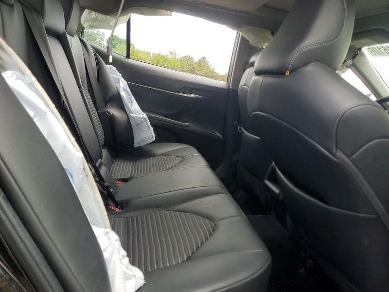 2022 TOYOTA CAMRY SE 10