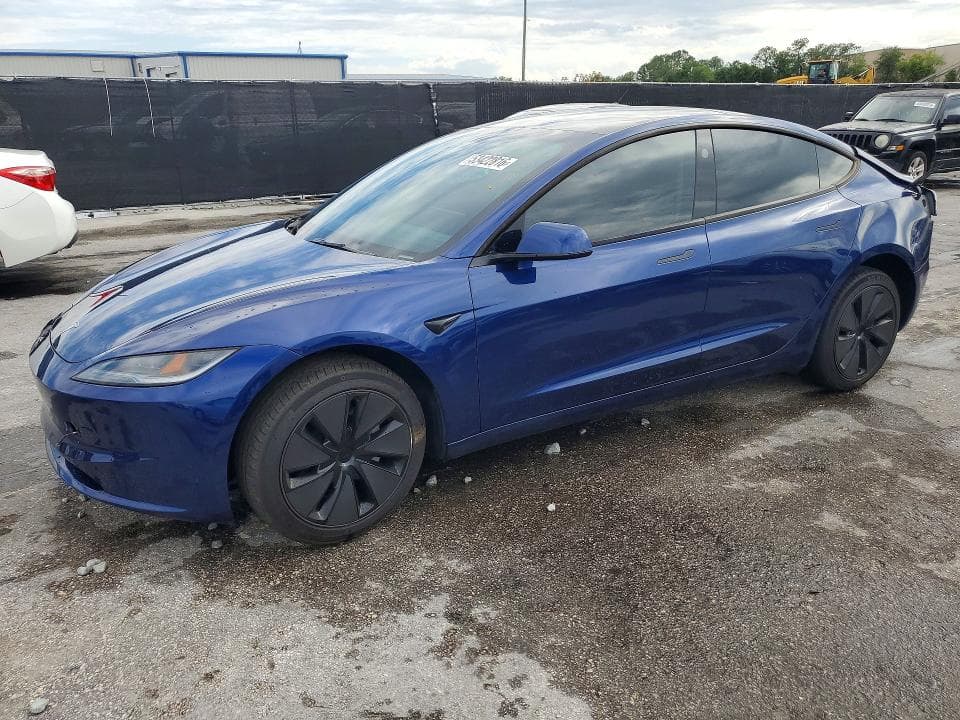 2025 TESLA MODEL 3 1