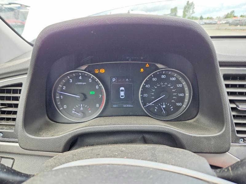 2018 HYUNDAI ELANTRA SEL 9
