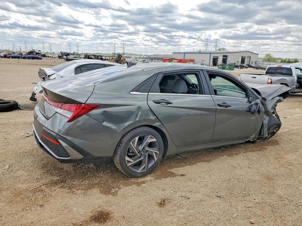 2025 HYUNDAI ELANTRA SEL 3