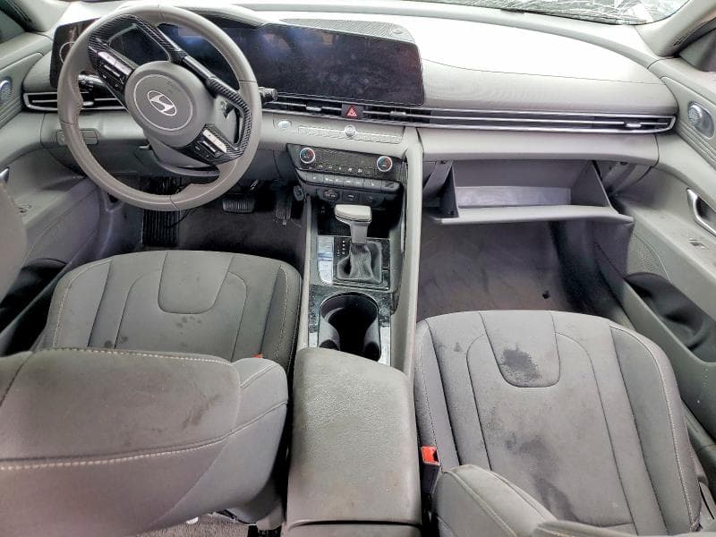 2025 HYUNDAI ELANTRA SEL 8