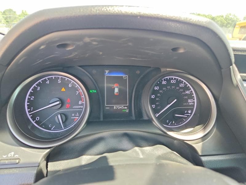 2021 TOYOTA CAMRY SE SE 9