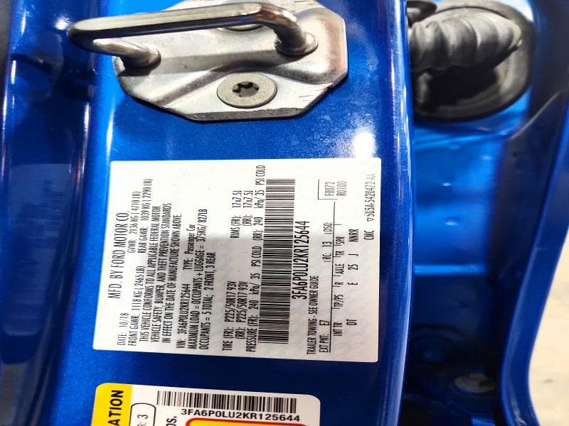 2019 FORD FUSION SE 12