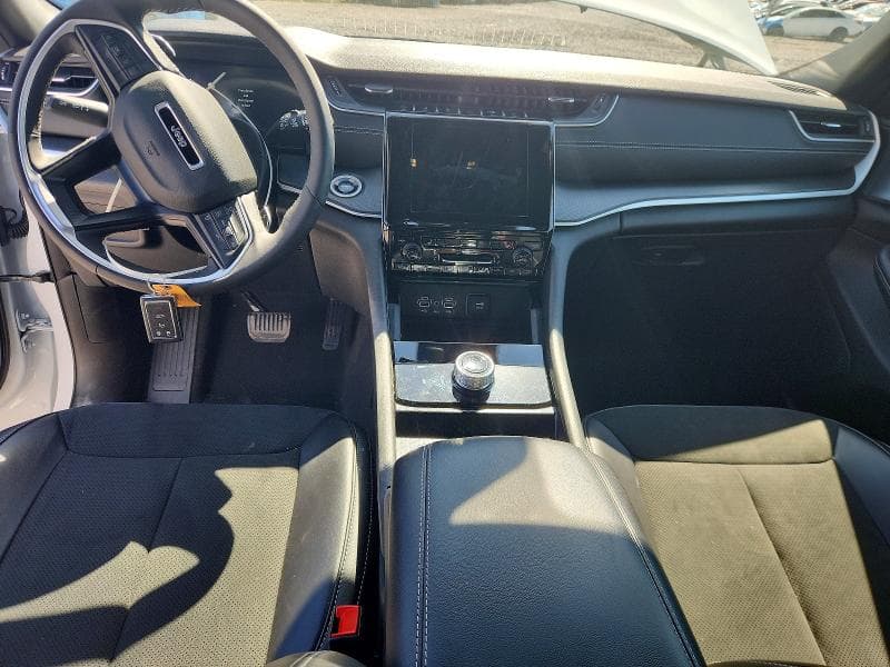 2025 JEEP GRAND CHEROKEE L LAREDO 8